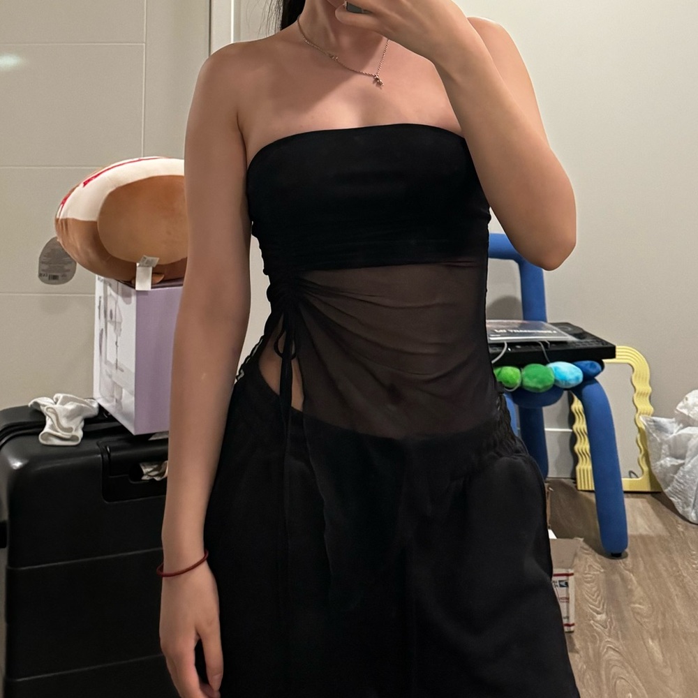 Black tube top